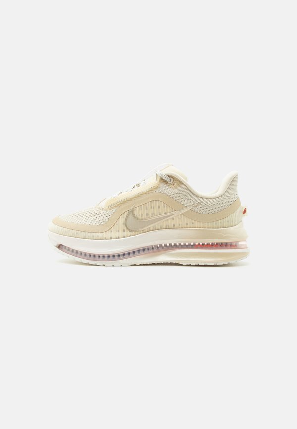Nike Performance PEGASUS PREMIUM - Road running shoes - light khaki/metallic gold-coloured grain/sail/chalk/light redwood