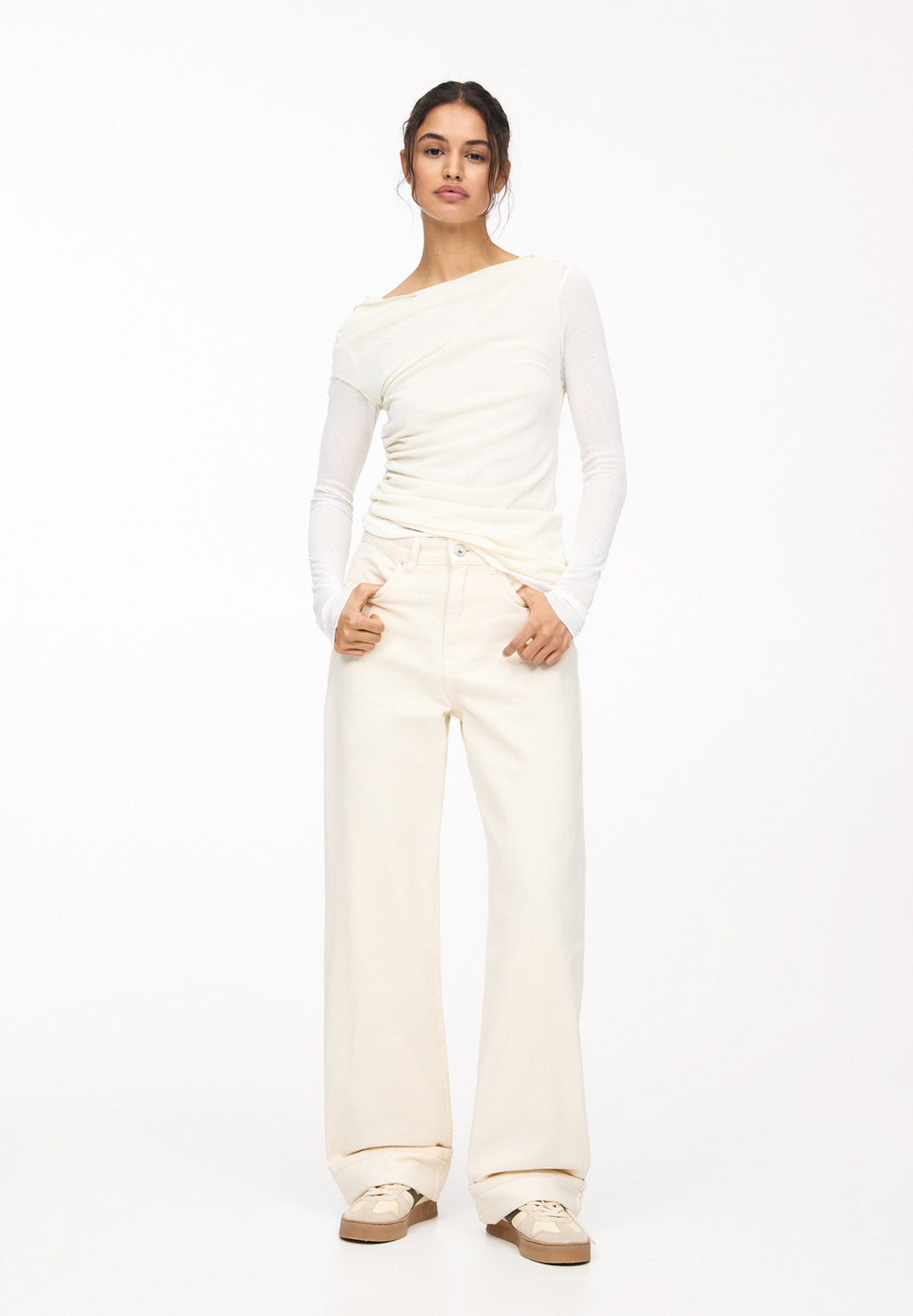 PULL&BEAR WITH TURN-HEMS