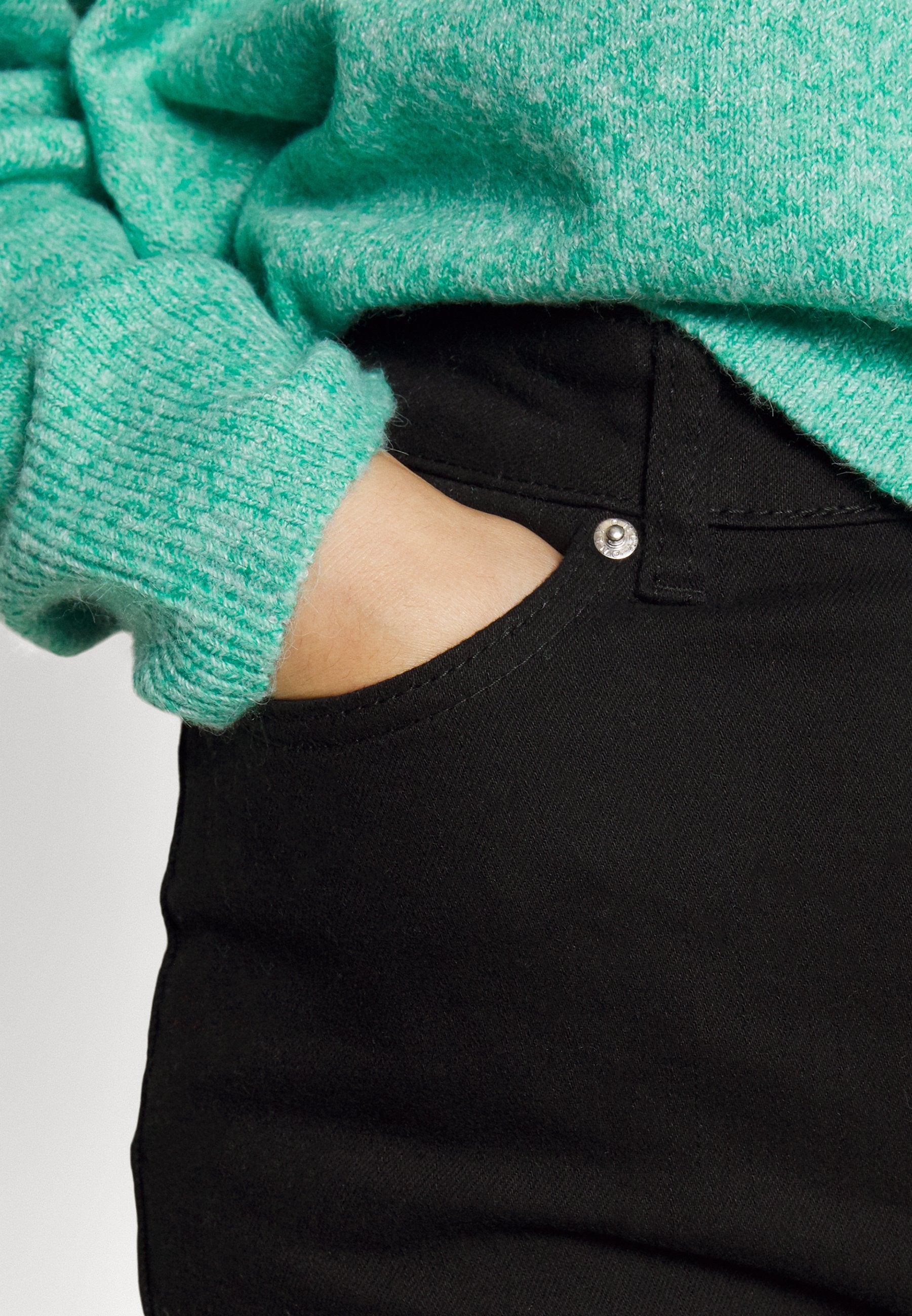 ONLEMILY LONG PANT Media 5