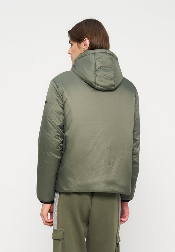 EA7 Emporio Armani