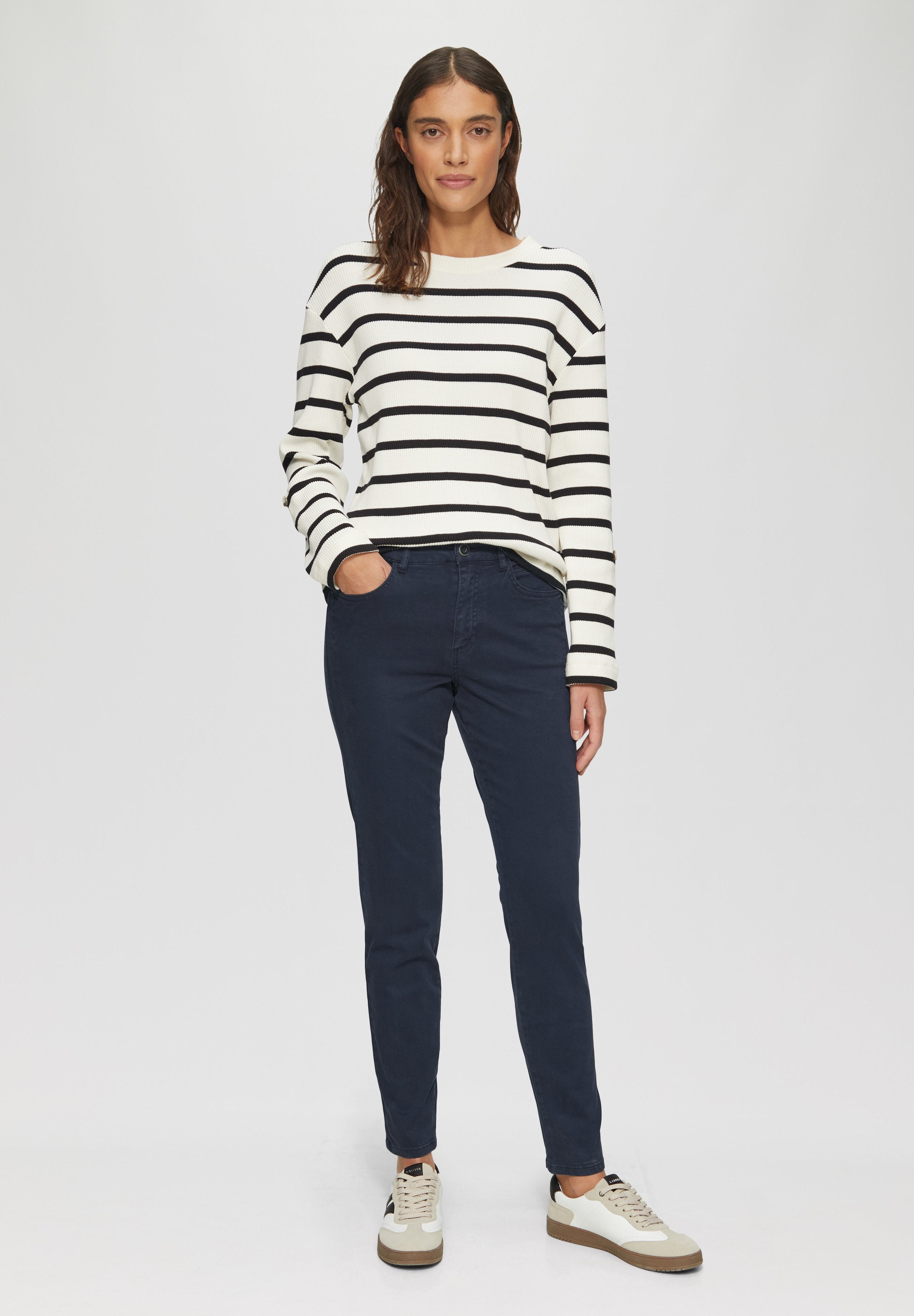 SLIM-FIT Media 5