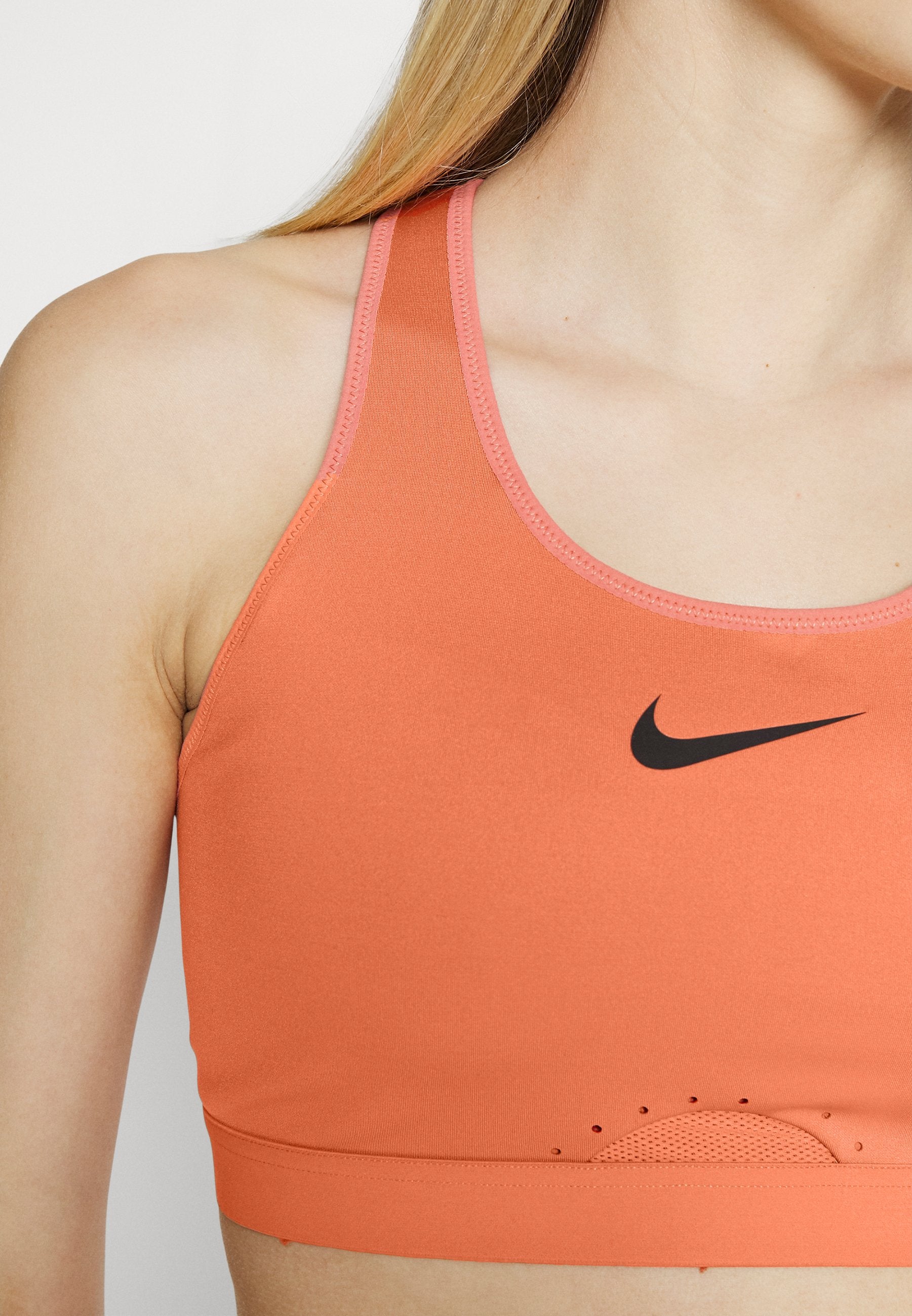 Nike Performance