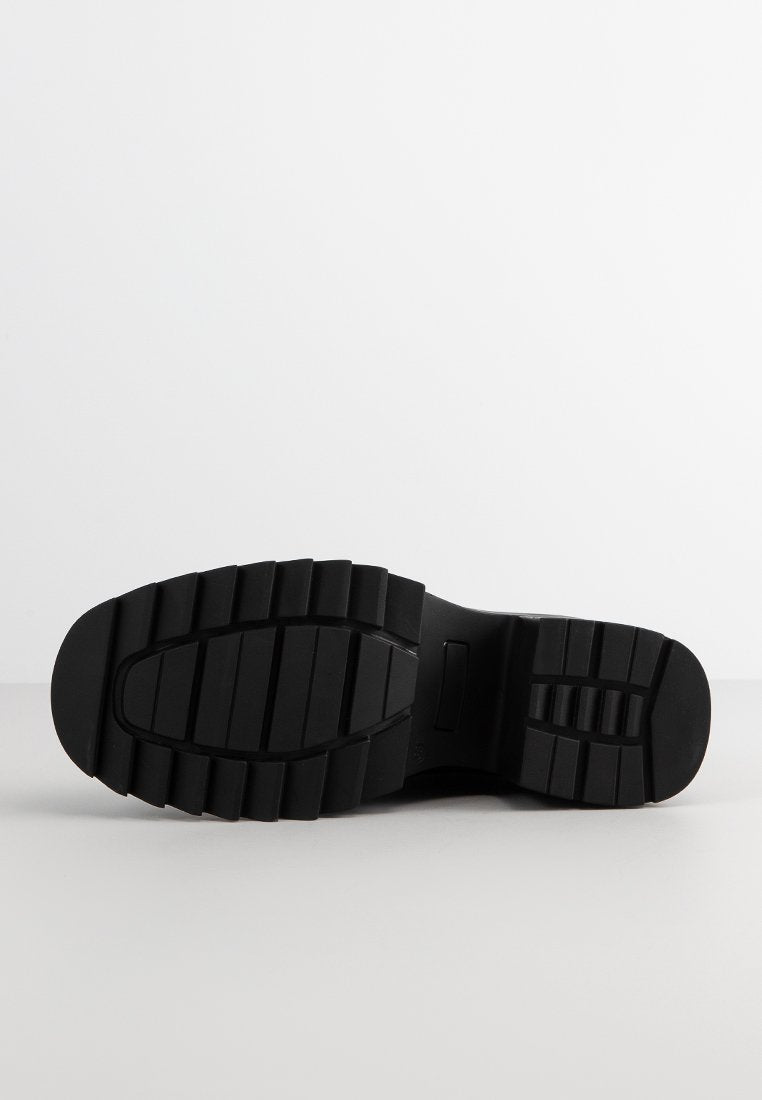Steve Madden ADIVA