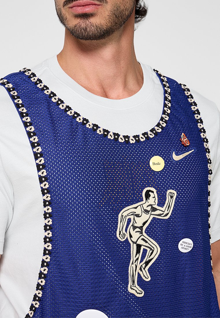 Nike Sportswear