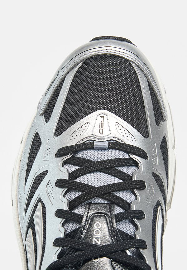 adidas Originals ADIZERO F50