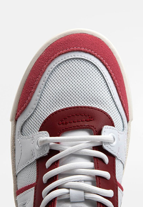 Lacoste Sport L002