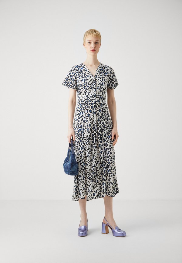 Vero Moda Tall VMSIDRA V NECK 7/8 DRESS