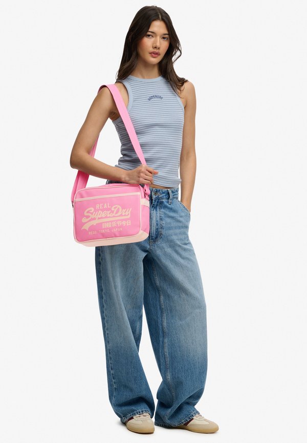Superdry & Co SUPERDRY MINI ALUMNI CROSSBODY BAG.. - Cross body bag - sea pink