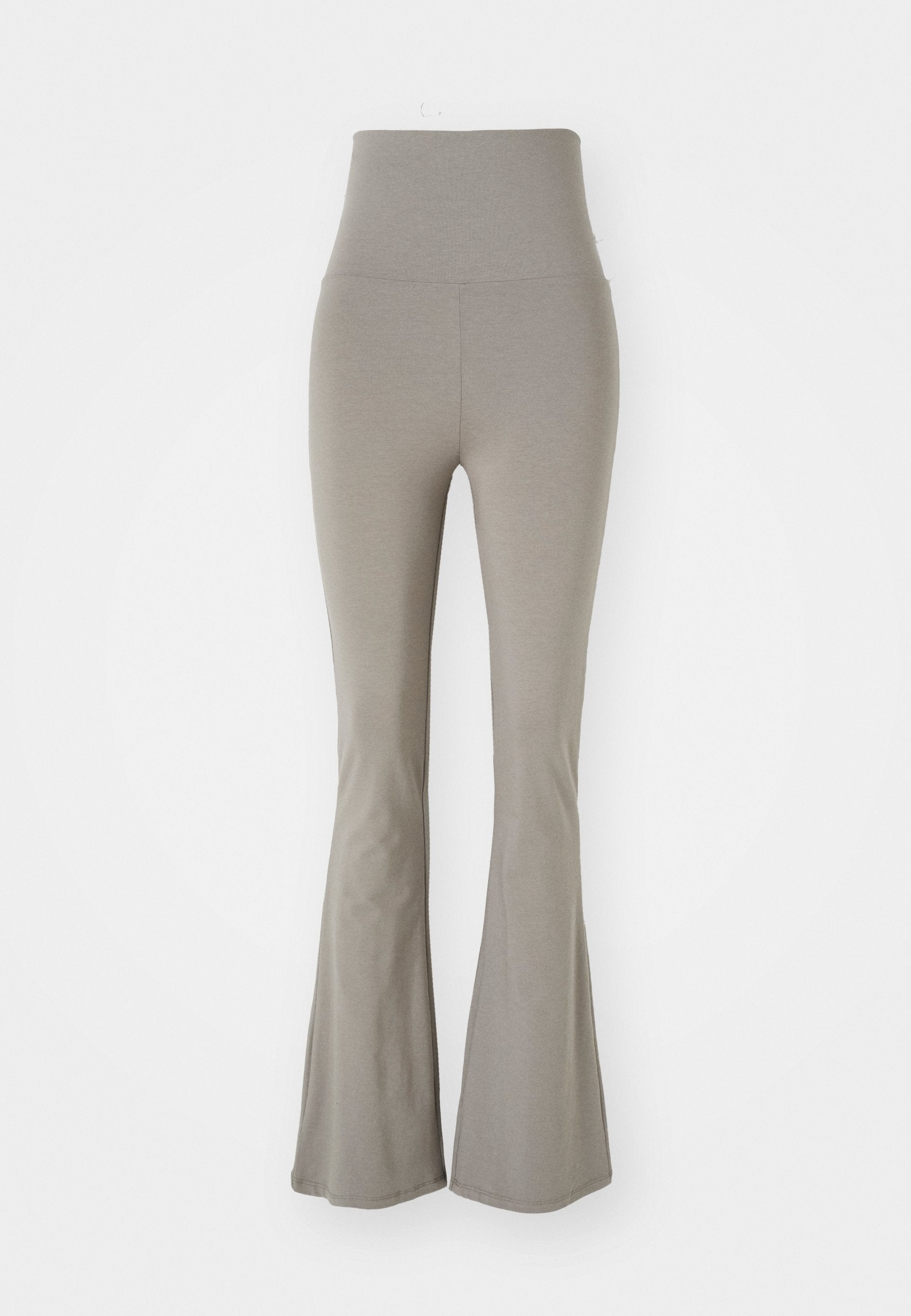 Hochtaillierte, ausgestellte Leggings aus hellgrauem Stoff. Mit glatter Textur und einem dehnbaren, figurbetonten Design. Keine sichtbaren Beschläge.