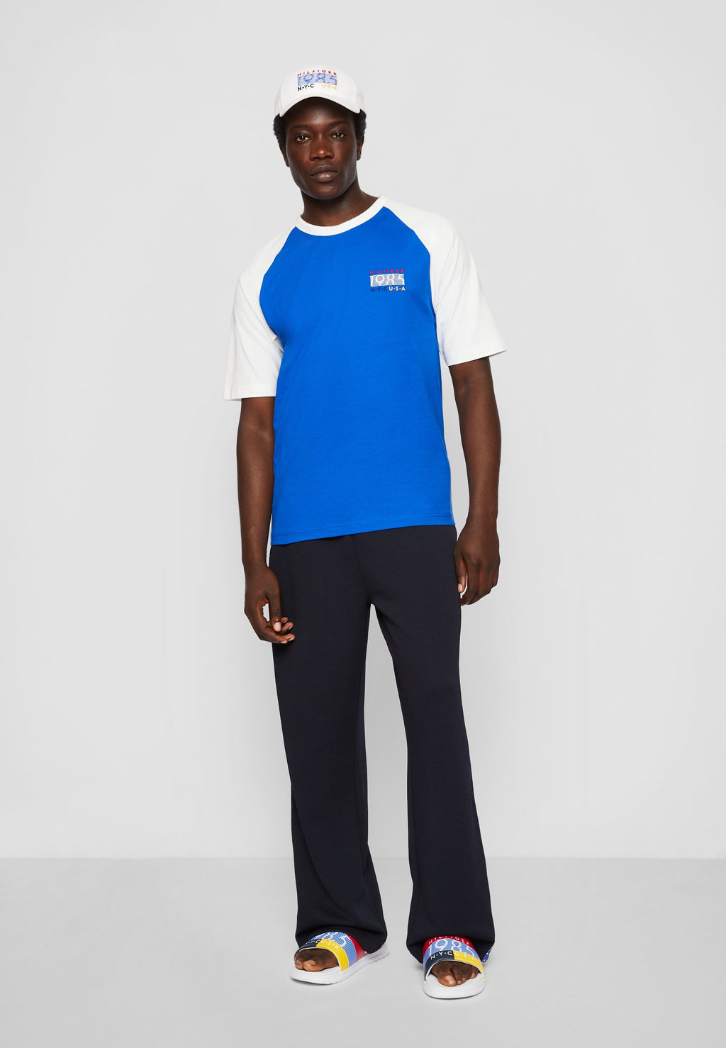 EXCLUSIVE HILFIGER TEAM KIT Media 3