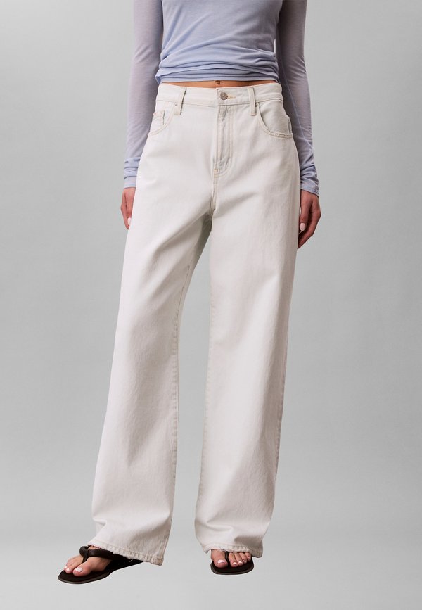 Calvin Klein Jeans THE WIDE LEG BLEACHED LIGHT - Wide Leg - bleached light