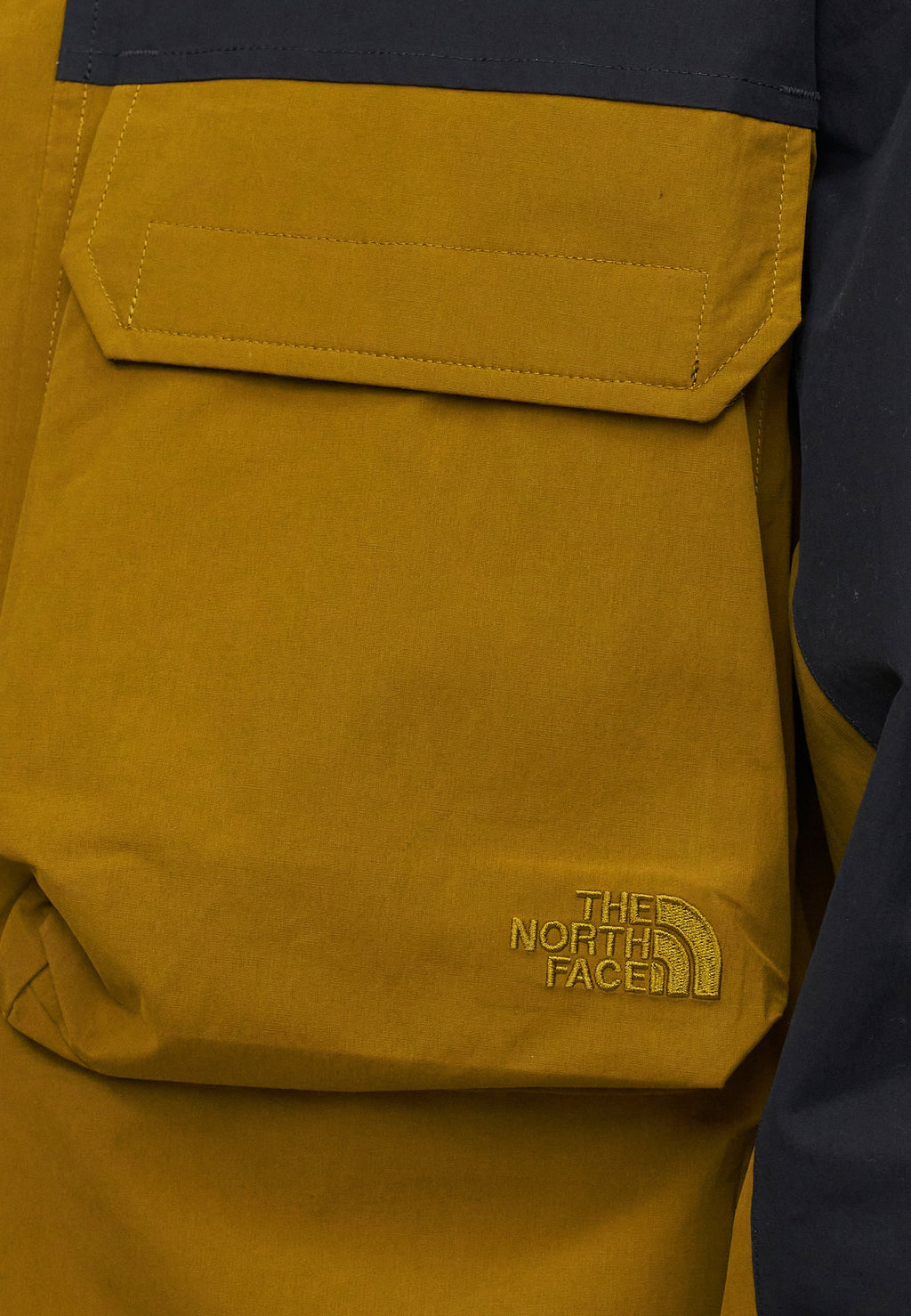 The North Face RAIN JACKET