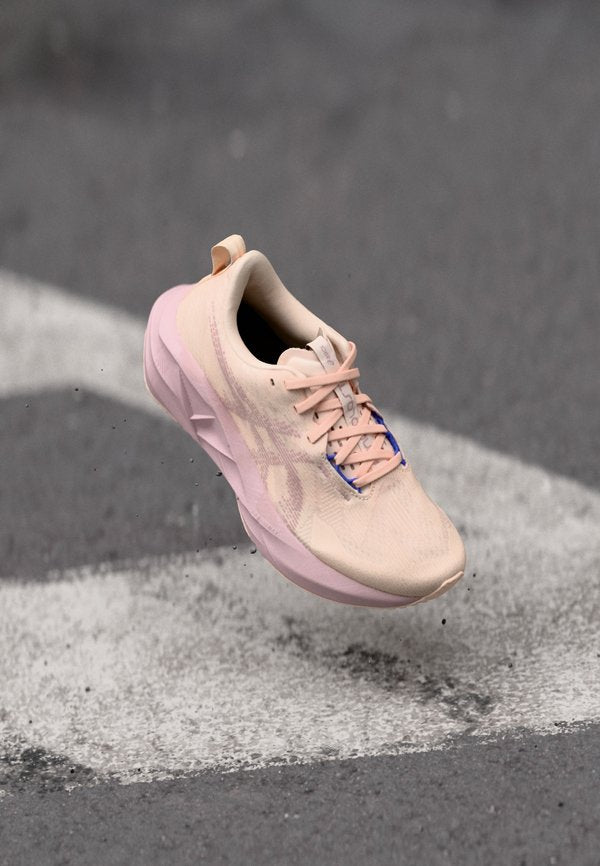 ASICS NOVABLAST 5