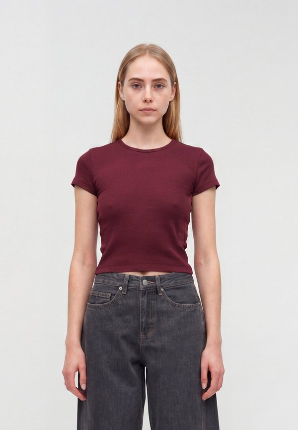 Vero Moda VMCHLOE SHORT - Basic T-shirt - windsor wine