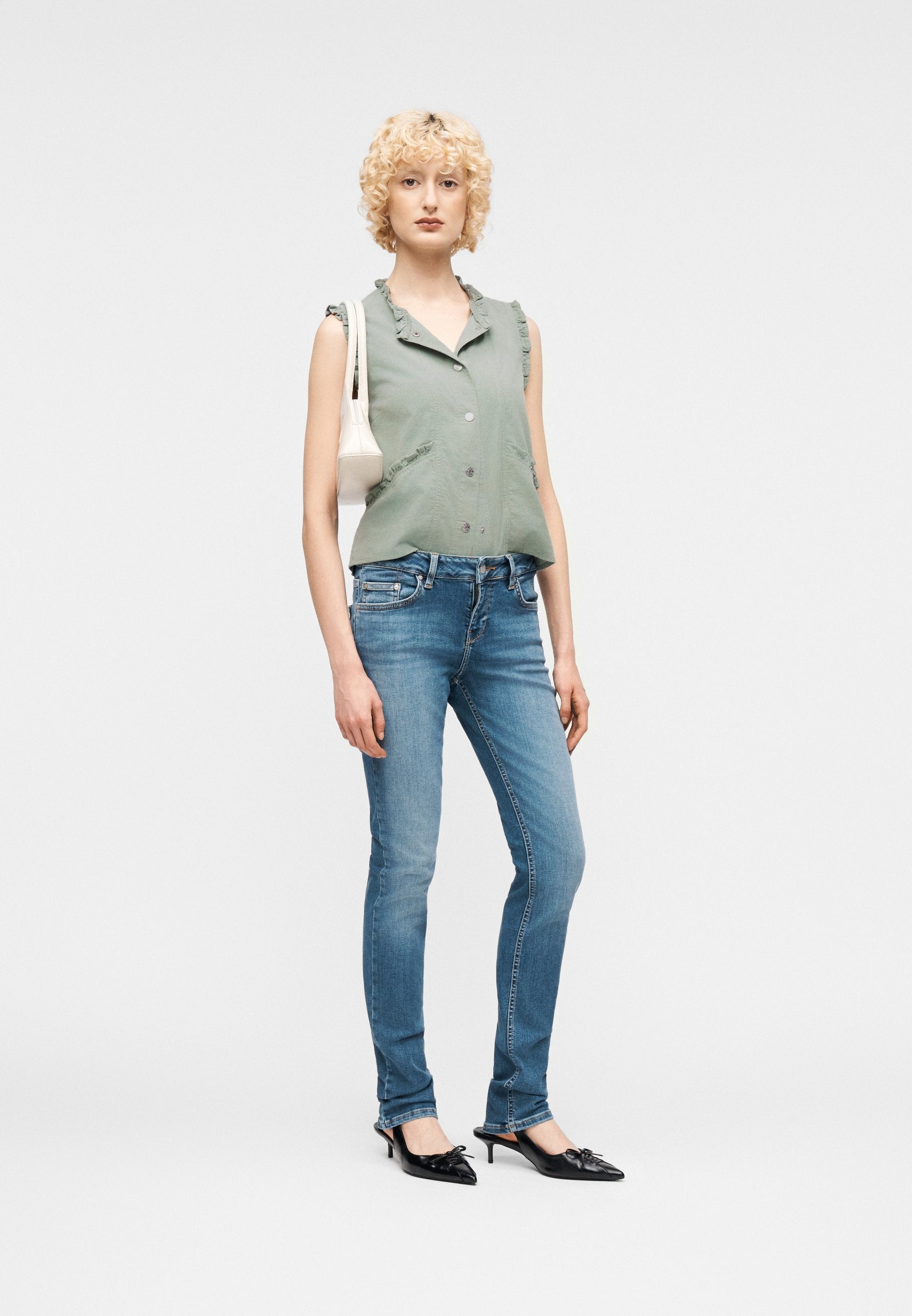 ONLAIME WAISTCOAT Media 2