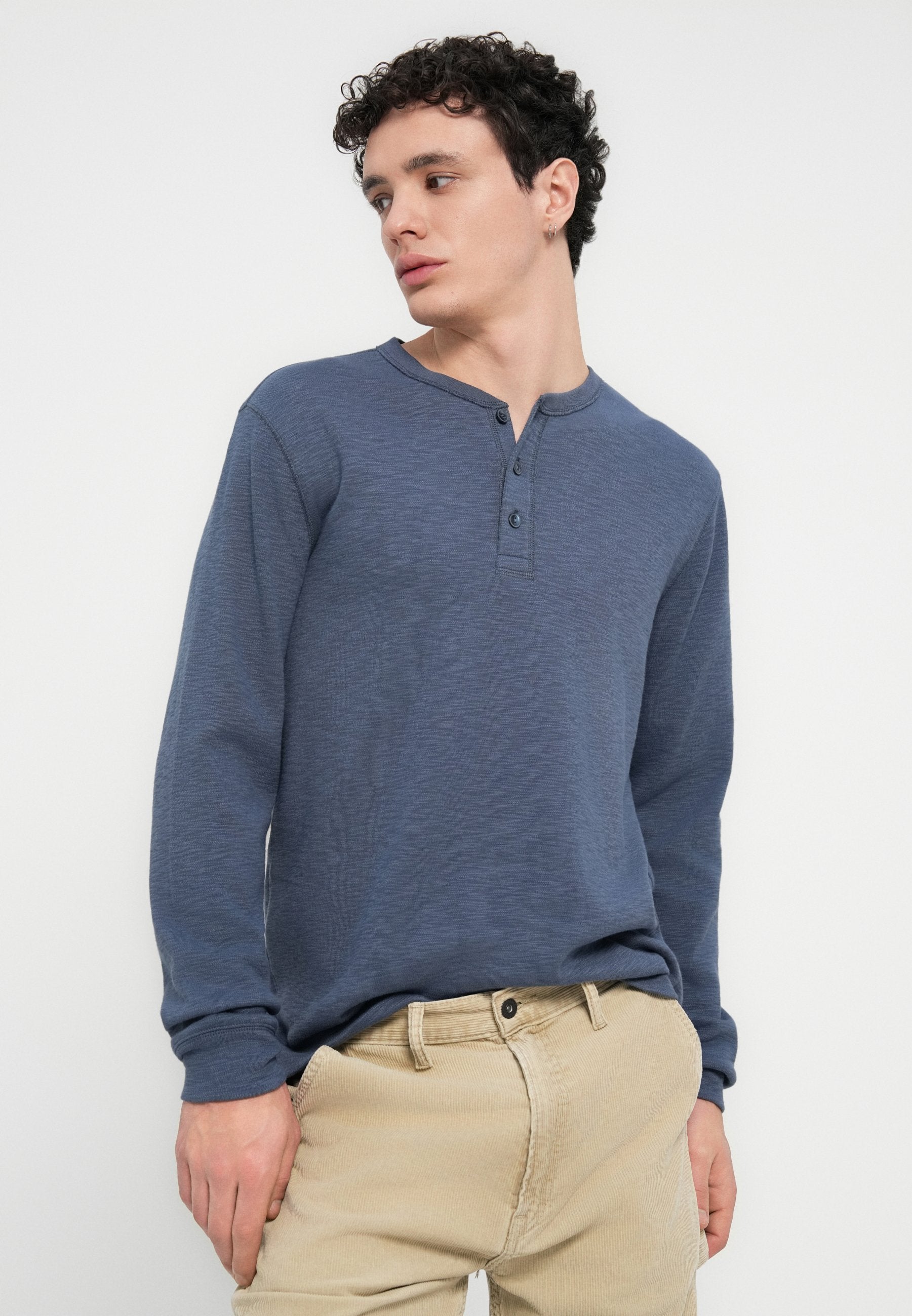 GAP HENLEY