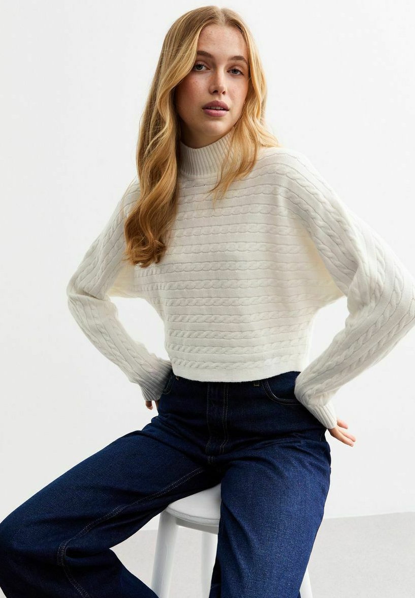 New Look CABLE CROP