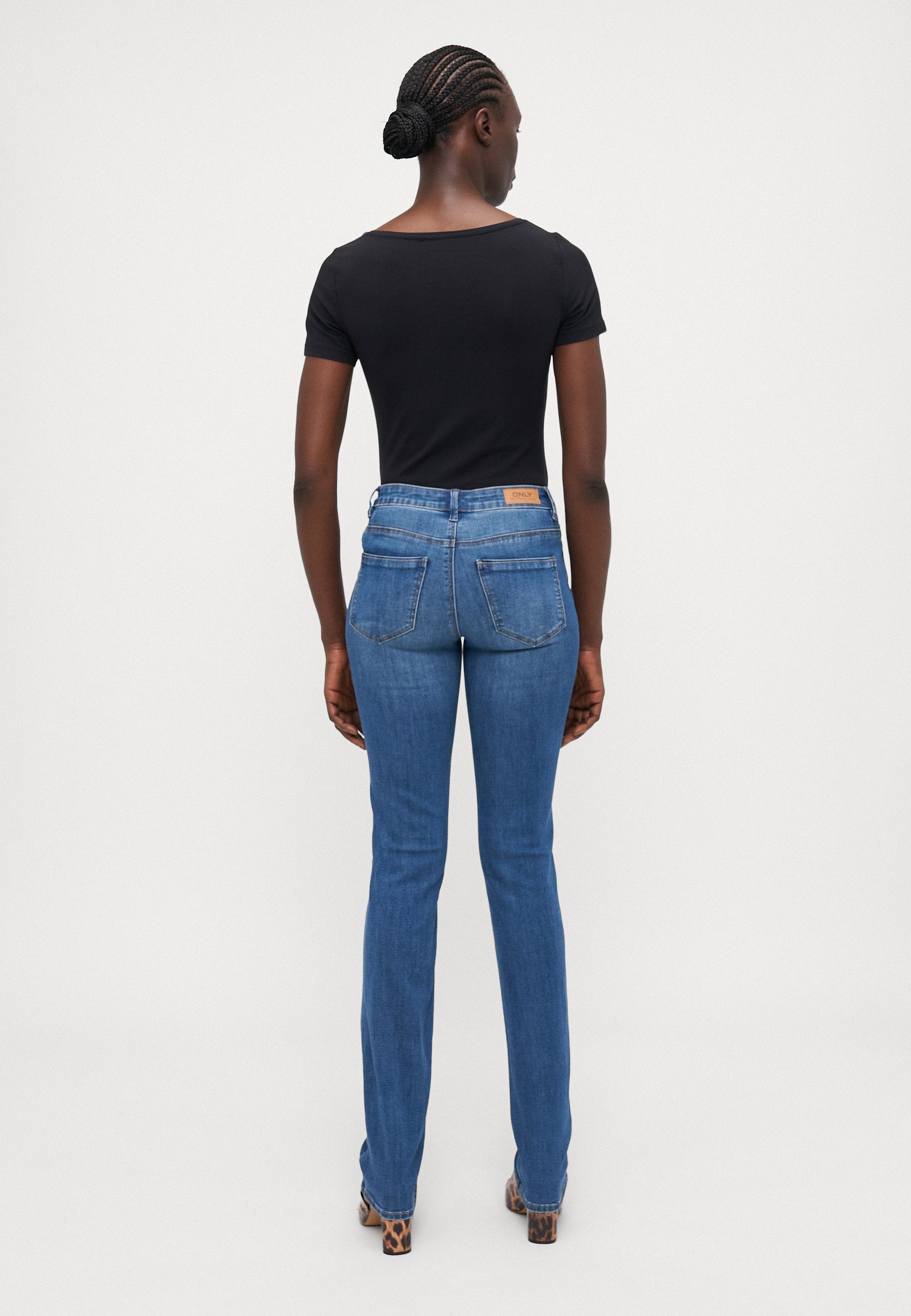 ONLWAUW MID WAIST Media 4