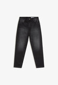 Bershka LOOSE - Relaxed fit jeans - black