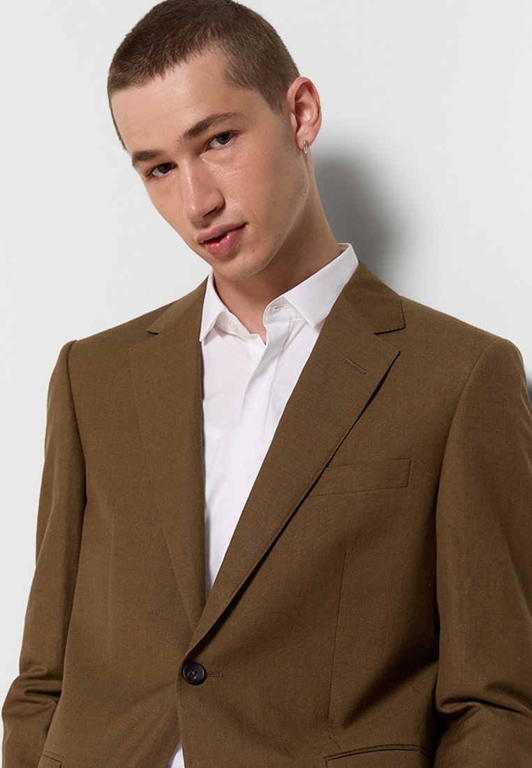 LANVIN