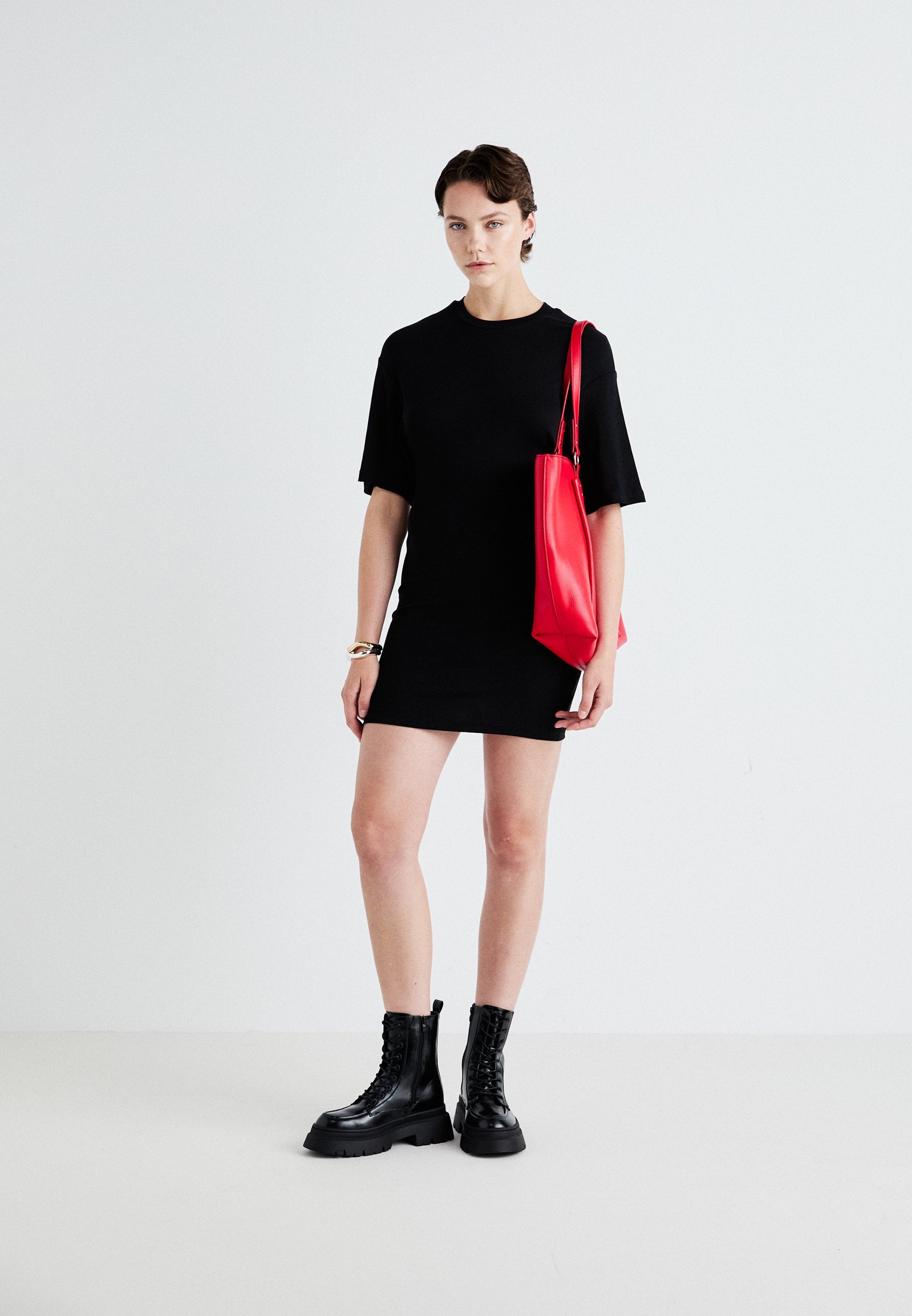 Gina Tricot TEE DRESS