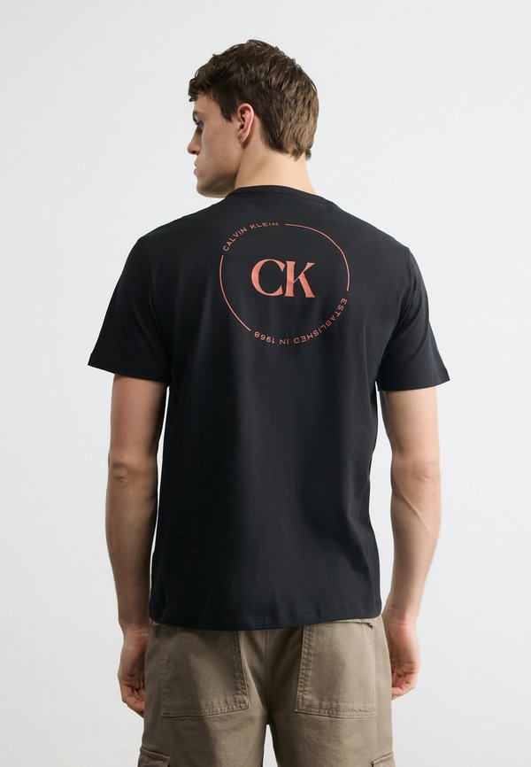 Calvin Klein Jeans GRAPHICS