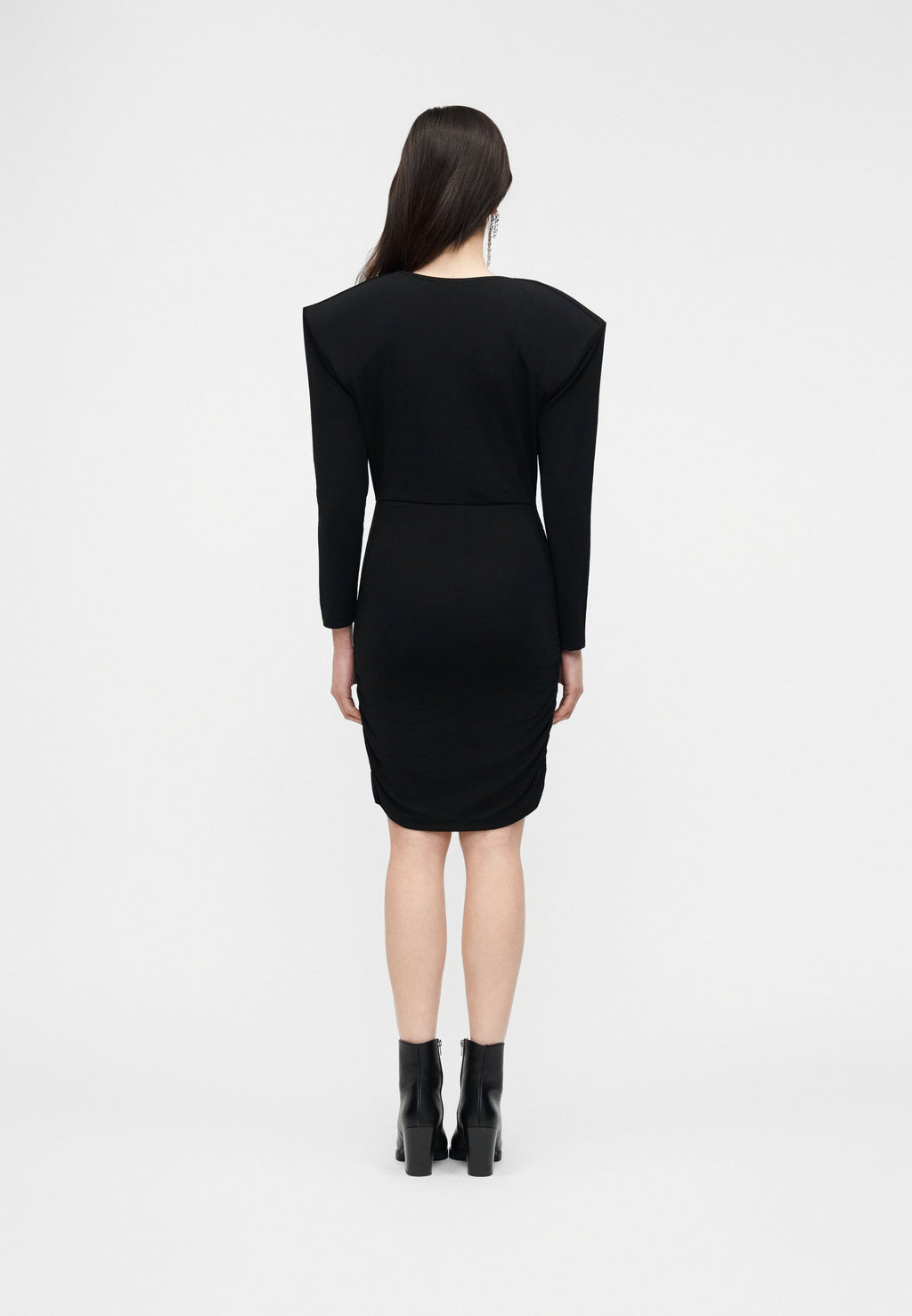 STUDIO DRESS Media 4