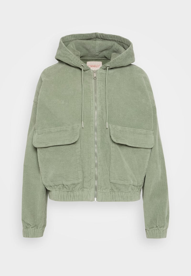 Grüne Cord-Jacke mit Kapuze, vorderem Reißverschluss, zwei großen Fronttaschen und elastischen Bündchen am Saum und an den Ärmeln für eine taillierte Passform.