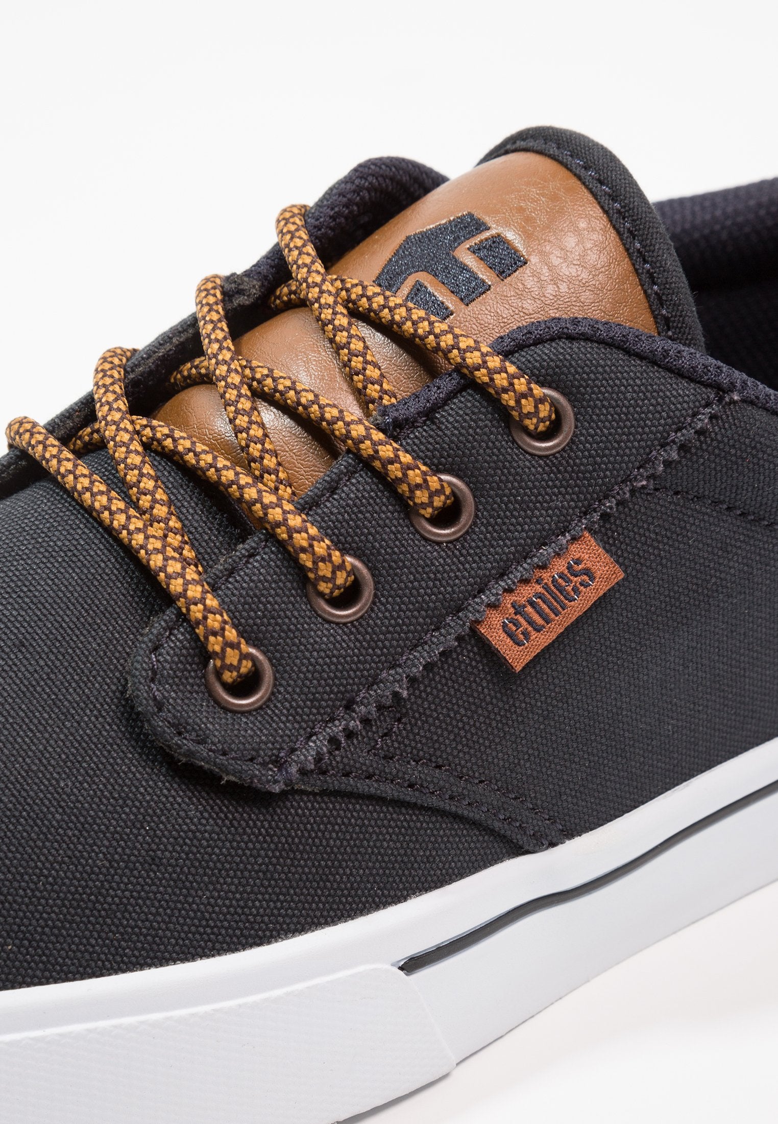 Etnies