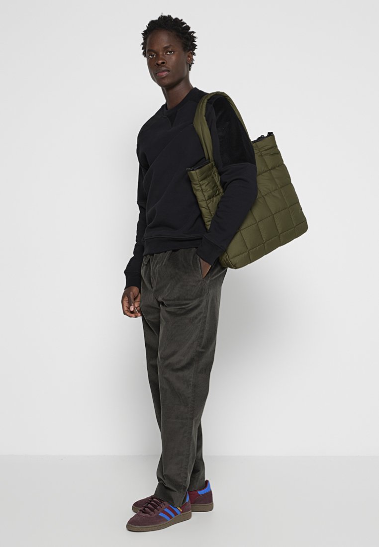 PS Paul Smith REGULAR FIT