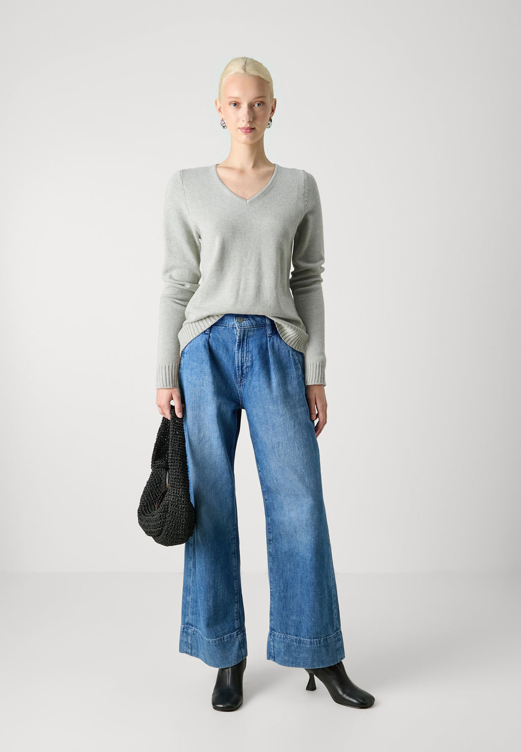 VILA VIRIL V-NECK L/S KNIT TOP - NOOS