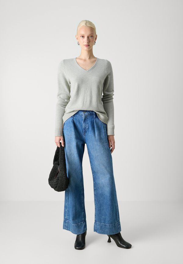 VILA VIRIL V-NECK L/S KNIT TOP - NOOS