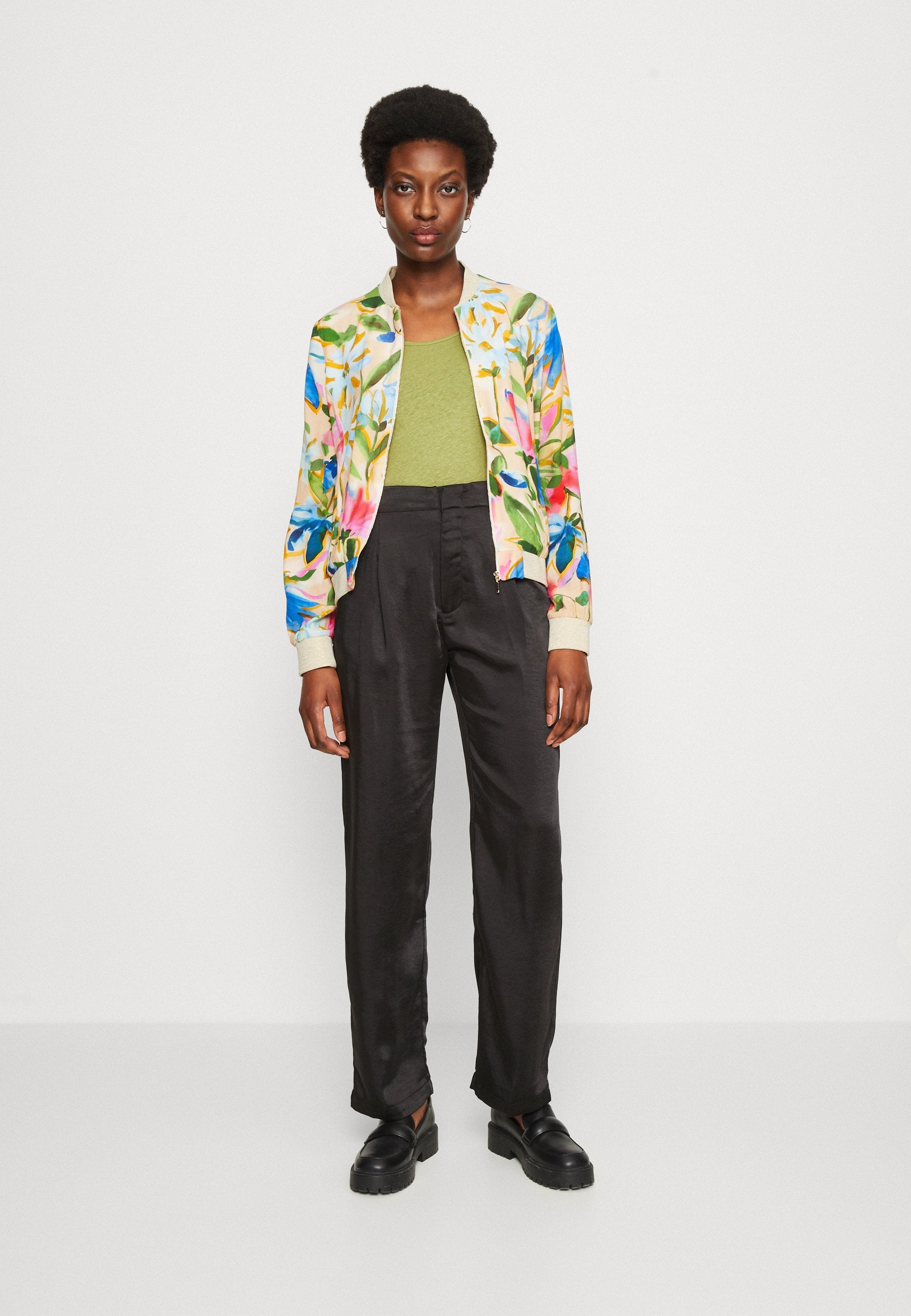 GAP PLEATED WIDE PANT