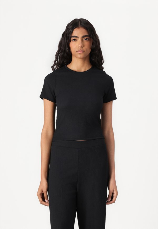 ONLY ONL30 BILL O NECK SHORT