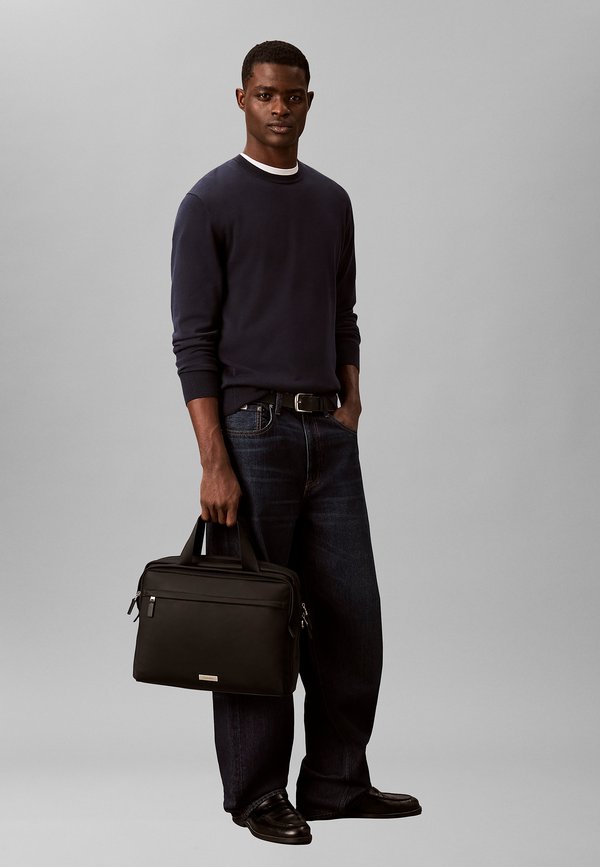 Calvin Klein CALVIN KLEIN WATER-REPELLENT COMMUTER LAPTOP BAG - Laptop bag - black