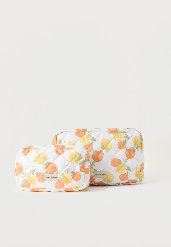 Vero Moda VMJOY SET - Wash bag - white