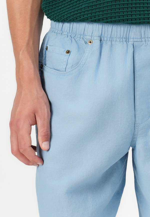GAP EWAIST
