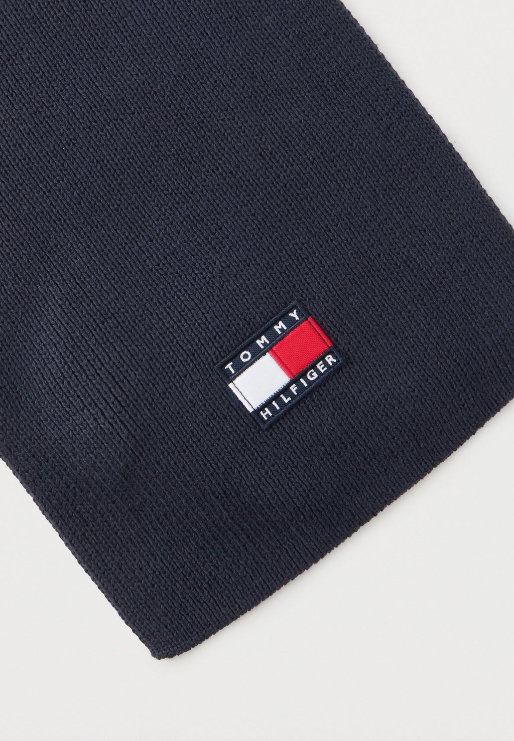 KIDS' HERITAGE FLAG LOGO SCARF Media 3