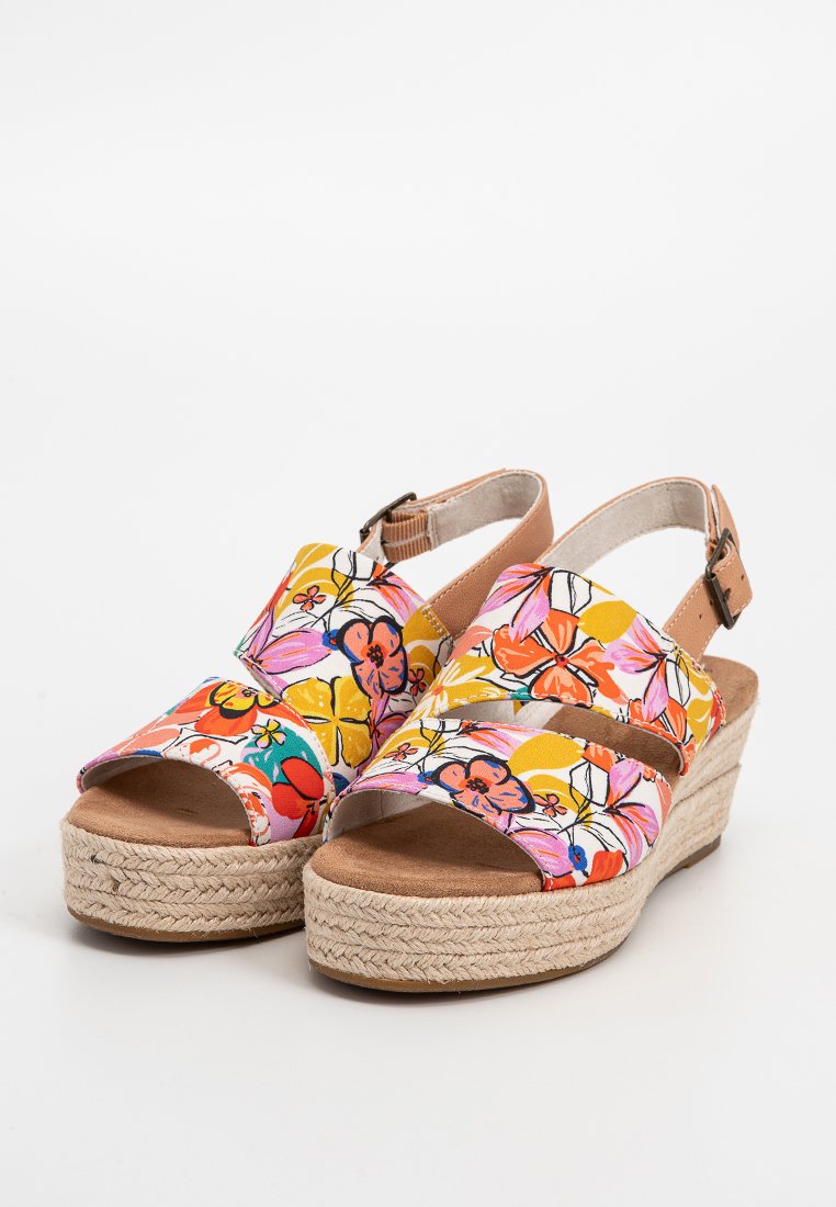 TOMS CLAUDINE