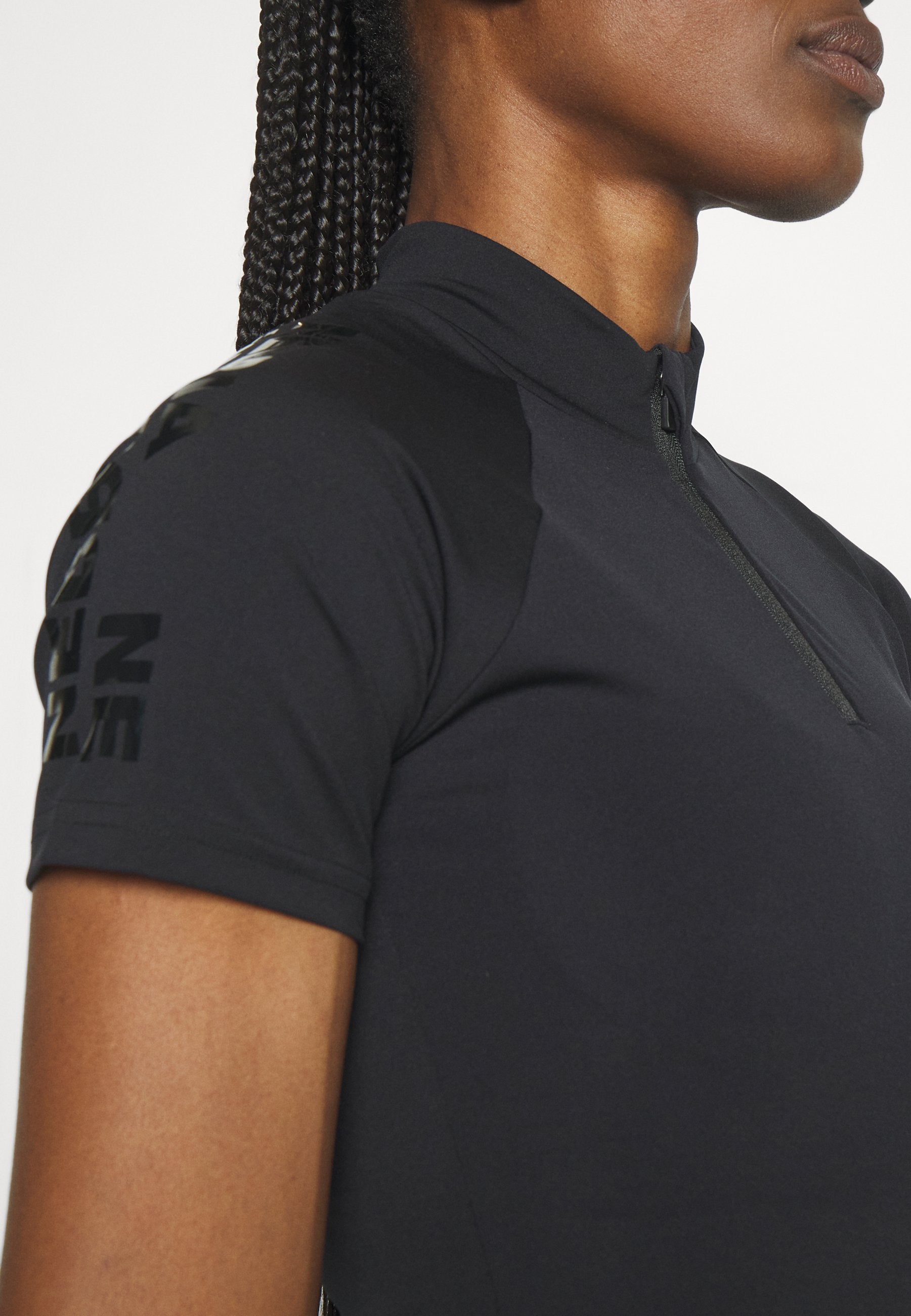 Nebbia WOMEN COMPRESSION ZIPPER INTENSE ULTIMATE