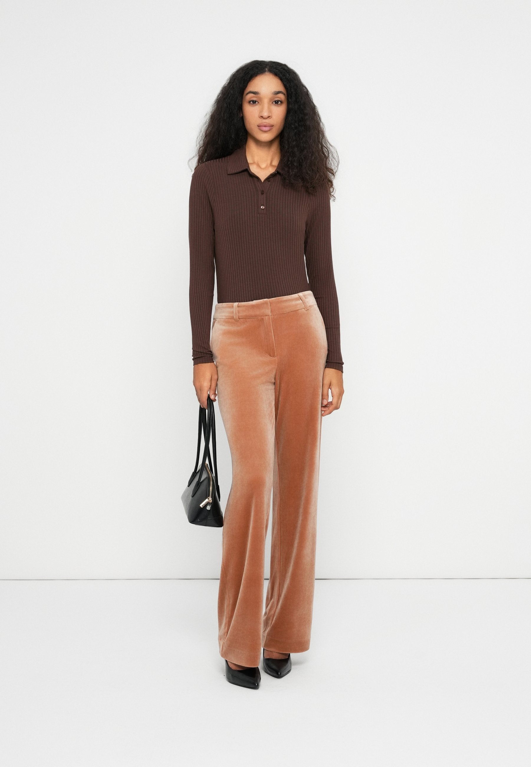 ONLKAYLE ELSY PANT Media 2