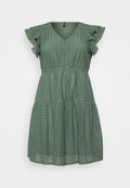 Vero Moda Curve VMHONEY V NECK DRESS  - Day dress - laurel wreath