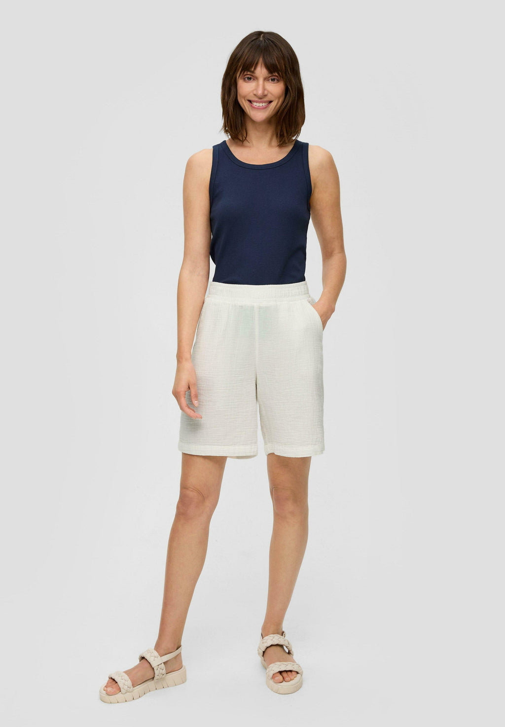s.Oliver Shorts Media 3