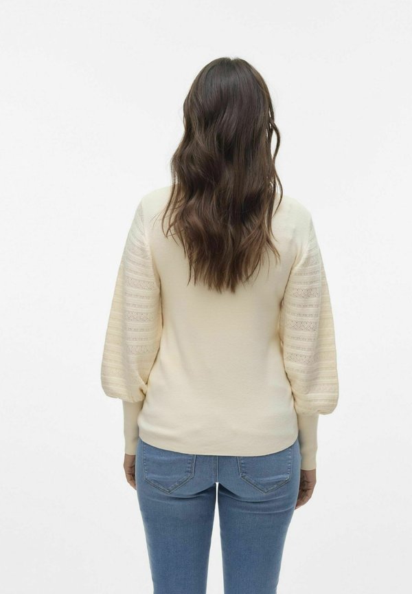 Vero Moda Knitted regular fit round neck high cuffs