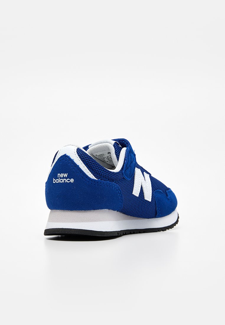 New Balance 323