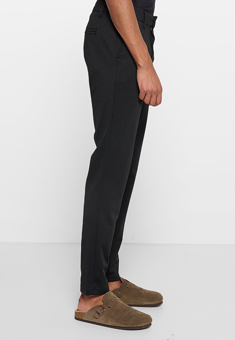 ONSTHOR SLIM FIT Media 2