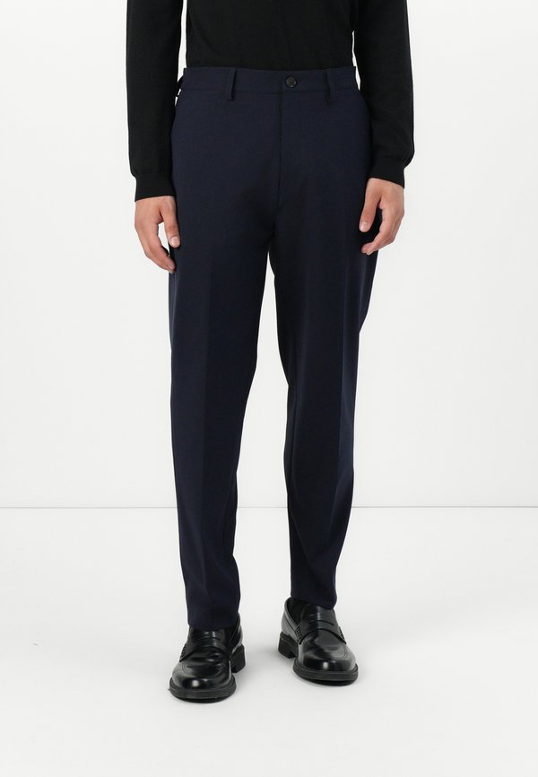 Calvin Klein TECH HALF TROUSER