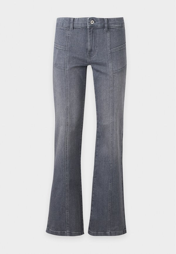 ONLY ONLSIA LOW WAIST PLEAT - Flared Jeans - grey denim