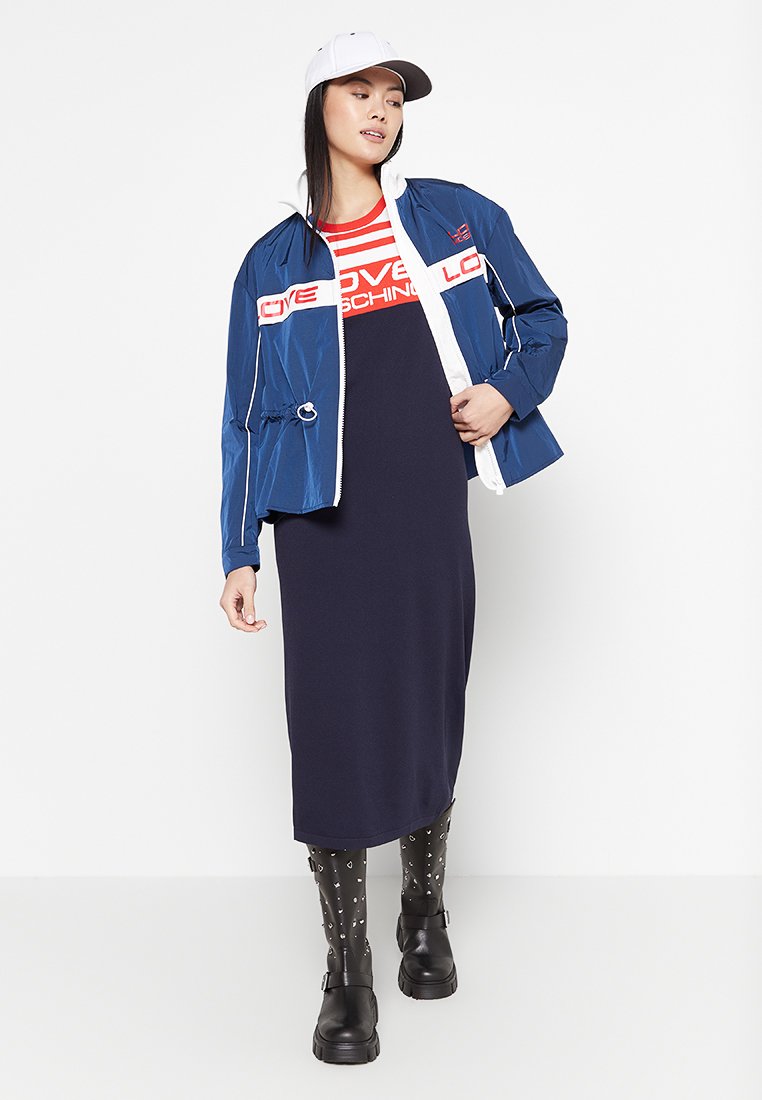 Love Moschino