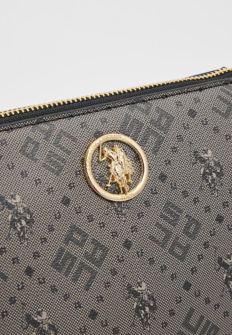 U.S. Polo Assn.